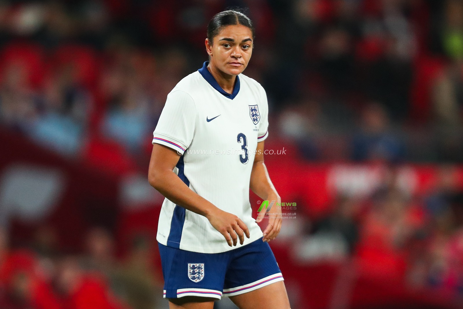 Jess Carter of England looks on during the Women's International Friendly match England vs United States at Wembley Stadium, London, United Kingdom, 30th November 2024

(Photo by Izzy Poles/News Images)