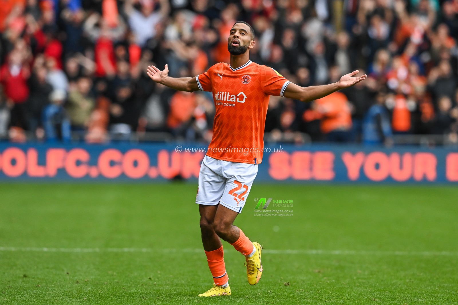 CJ Hamilton #22 of Blackpool celebrates his goal to make it  4-1 during the Sky Bet Championship match Blackpool vs Preston North End at Bloomfield Road, Blackpool, United Kingdom, 22nd October 2022

(Photo by Craig Thomas/News Images)