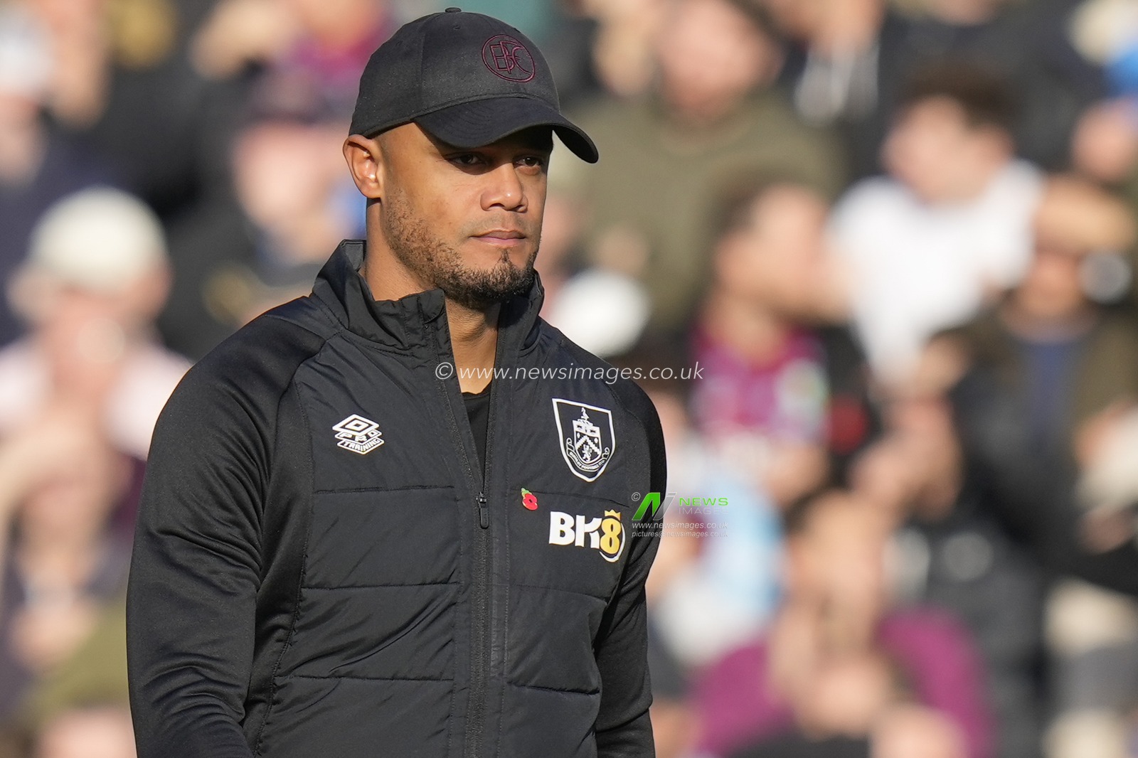 Vincent Kompany Manager of Burnley before the Sky Bet Championship match Burnley vs Blackburn Rovers at Turf Moor, Burnley, United Kingdom, 13th November 2022

(Photo by Steve Flynn/News Images)