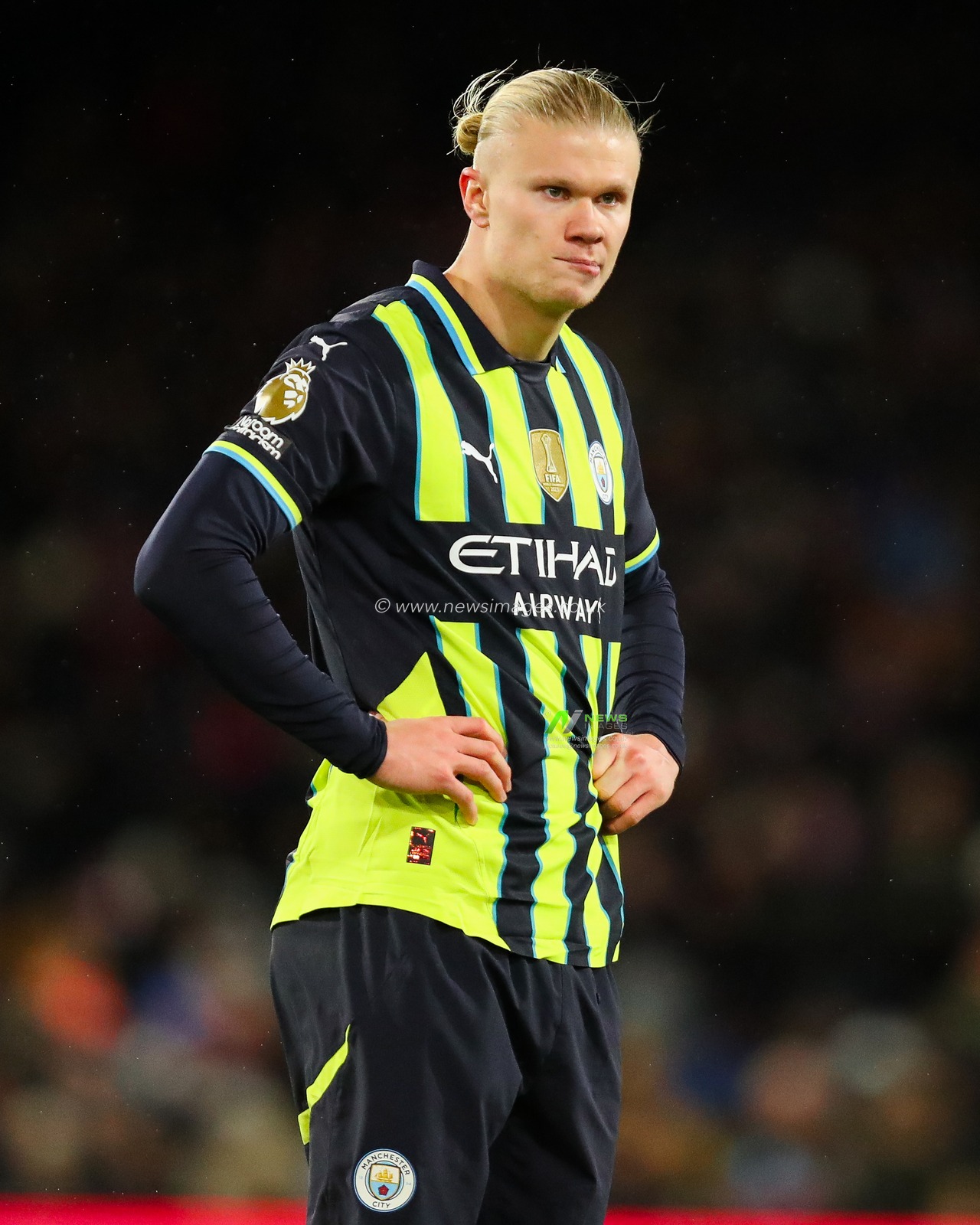 Erling Haaland of Manchester City looks on during the Premier League match Crystal Palace vs Manchester City at Selhurst Park, London, United Kingdom, 7th December 2024

(Photo by Izzy Poles/News Images)