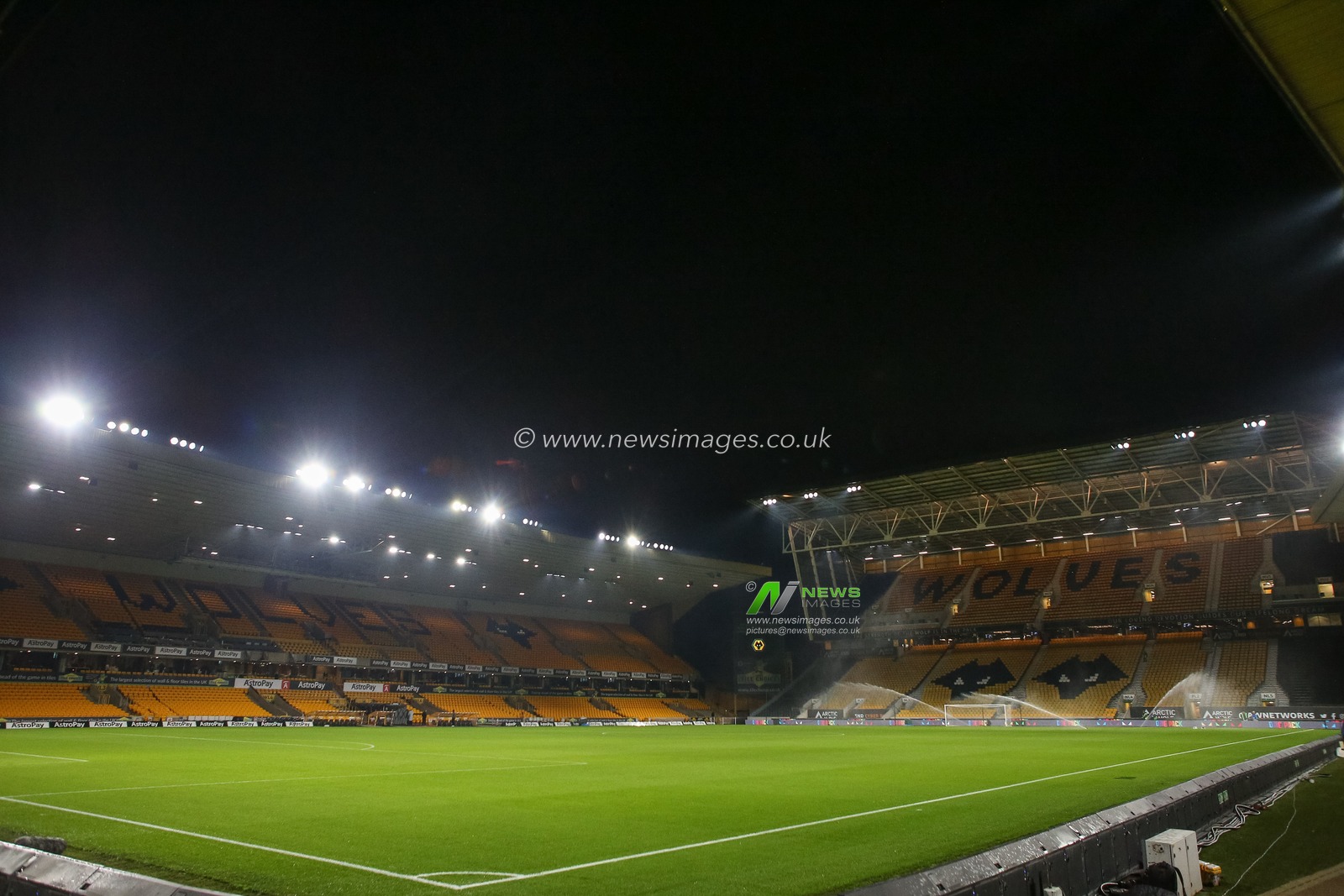 General view inside of Molineux Stadium, home of Wolverhampton Wanderers ahead of the Premier League match Wolverhampton Wanderers vs Arsenal at Molineux, Wolverhampton, United Kingdom, 12th November 2022

(Photo by Gareth Evans/News Images)