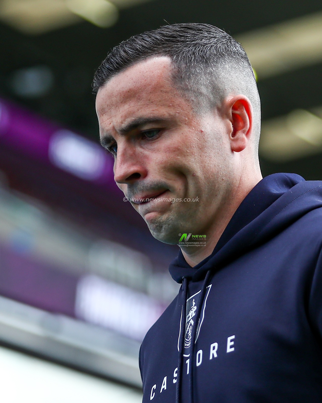 Josh Cullen of Burnley arrives at stadium ahead of the Premier League match Burnley vs Sunderland at Turf Moor, Burnley, United Kingdom, 23rd August 2025

(Photo by Jorge Horsted/News Images)