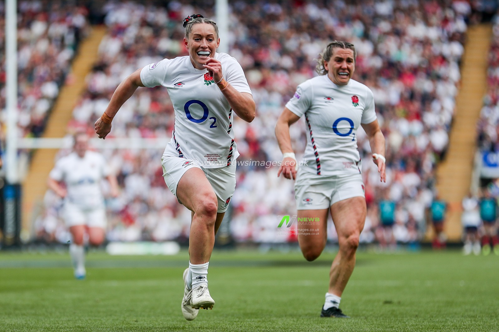 Natasha Hunt of England Women in action during the 2025 Guinness Womenâ€™s Six Nations match England vs France at Allianz Stadium, Twickenham, United Kingdom, 26th April 2025

(Photo by Izzy Poles/News Images)
