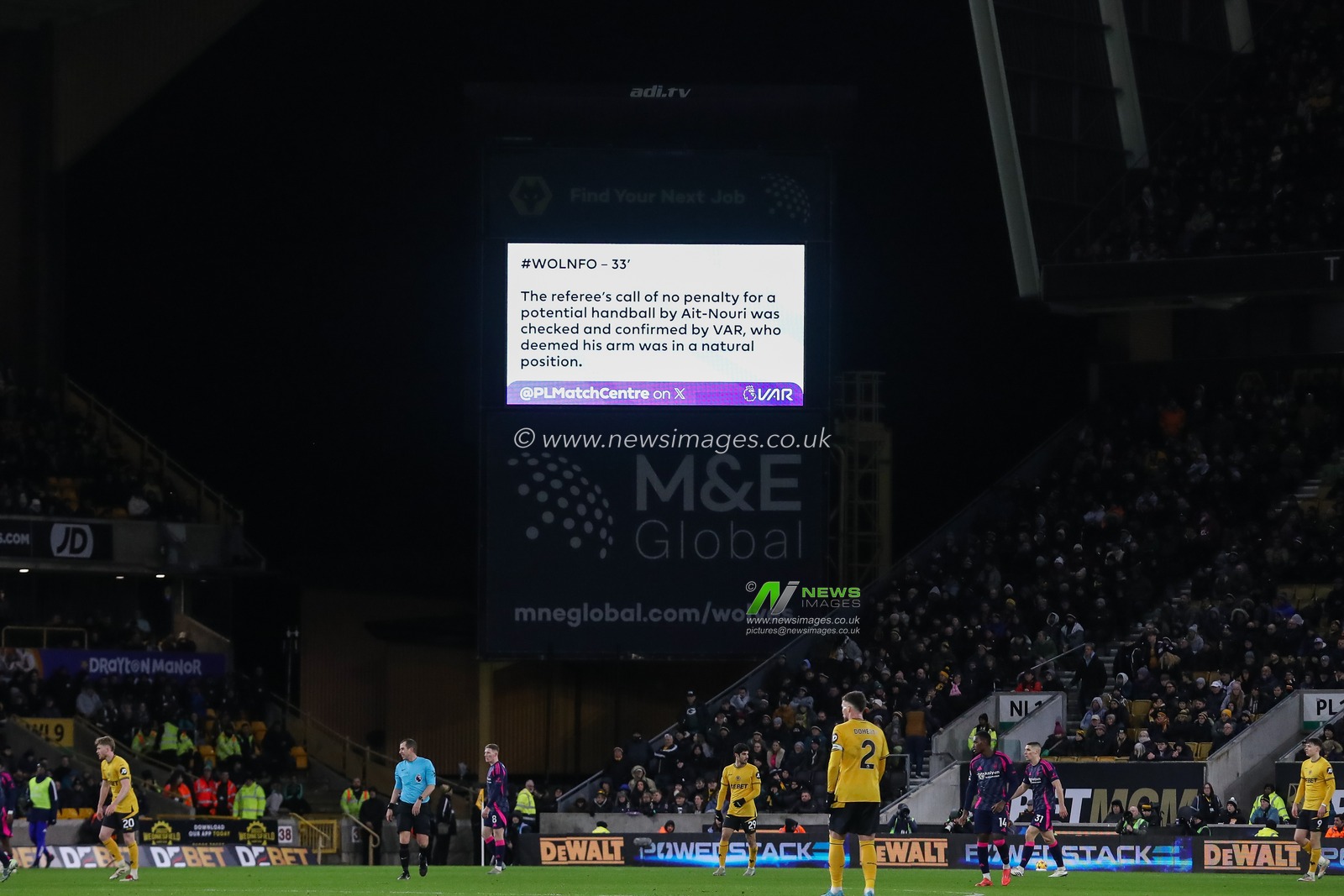 Big Screen show full description of the VAR decision during the Premier League match Wolverhampton Wanderers vs Nottingham Forest at Molineux, Wolverhampton, United Kingdom, 6th January 2025

(Photo by Gareth Evans/News Images)