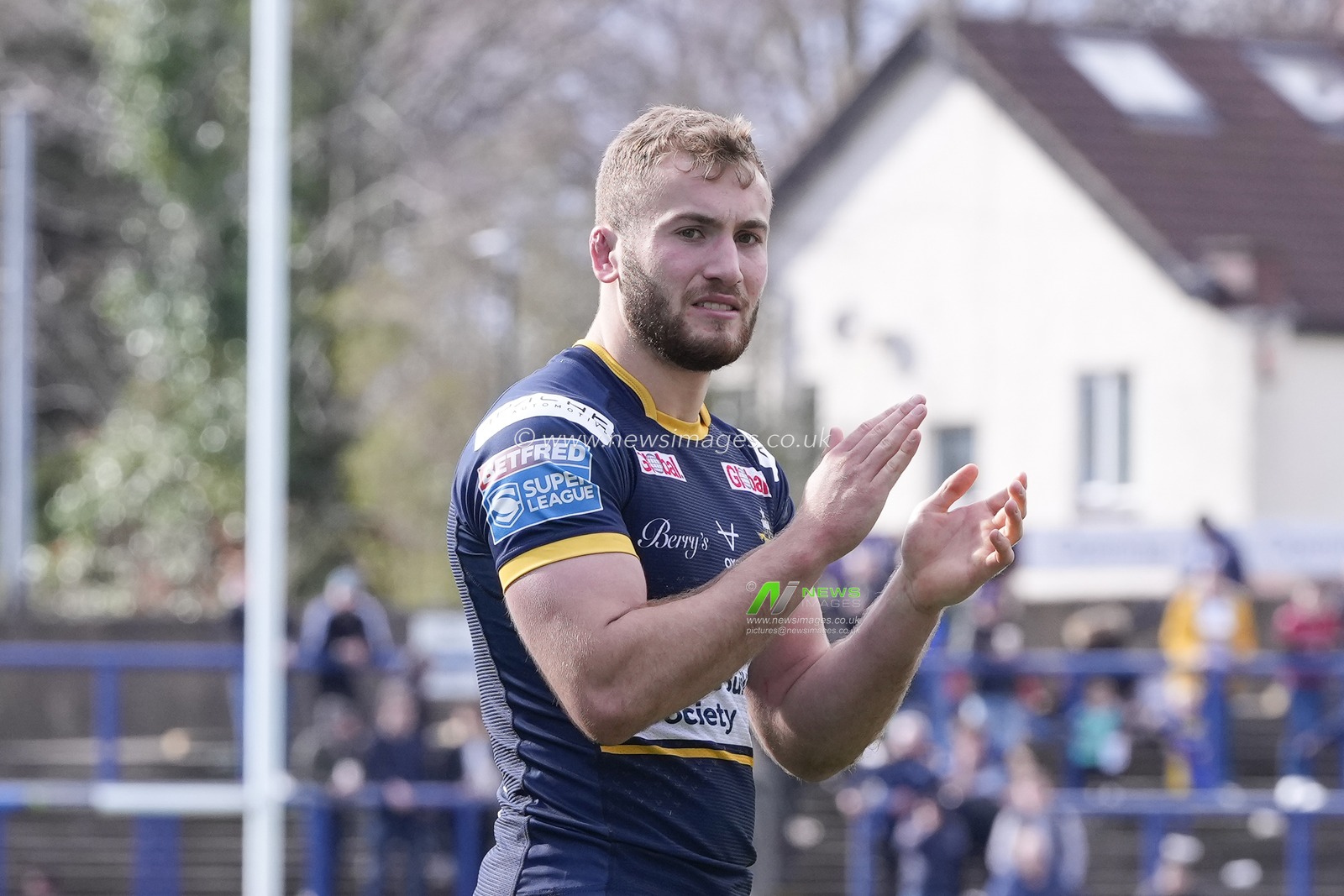 Jarrod Oâ€™Connor #14 of Leeds Rhinos salutes the fans after  the Betfred Super League Round 6 match Leeds Rhinos vs Catalans Dragons at Headingley Stadium, Leeds, United Kingdom, 25th March 2023

(Photo by Steve Flynn/News Images)