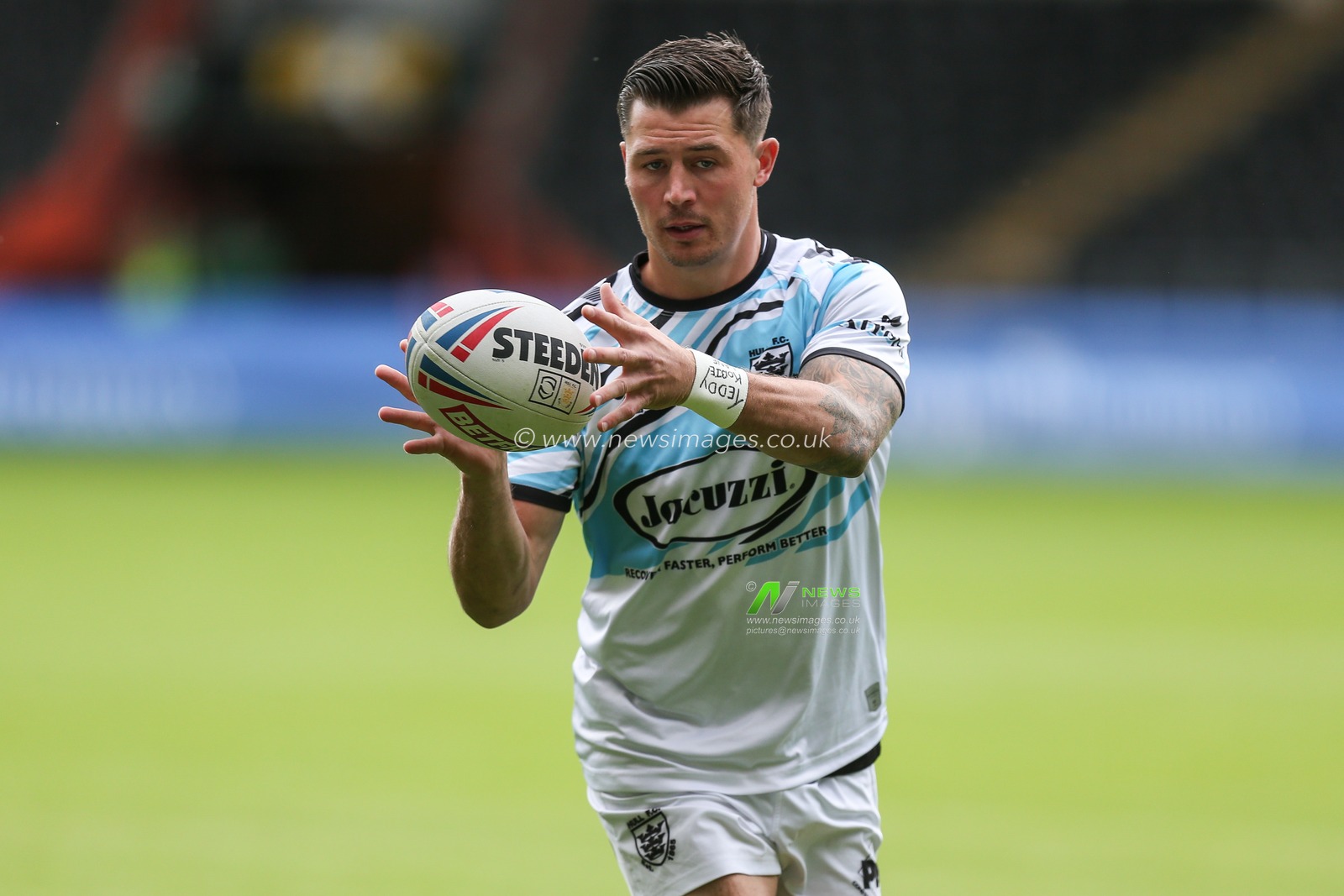 Jamie Shaul #29 of Hull FC during pre-game warm up
