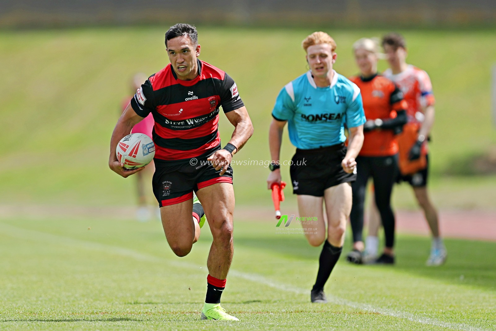 Tee Ritson of Barrow Raiders during the Betfred Championship match Hunslet RLFC vs Barrow Raiders at South Leeds Stadium, Leeds, United Kingdom, 22nd June 2025(Photo by Sam Eaden/News Images)