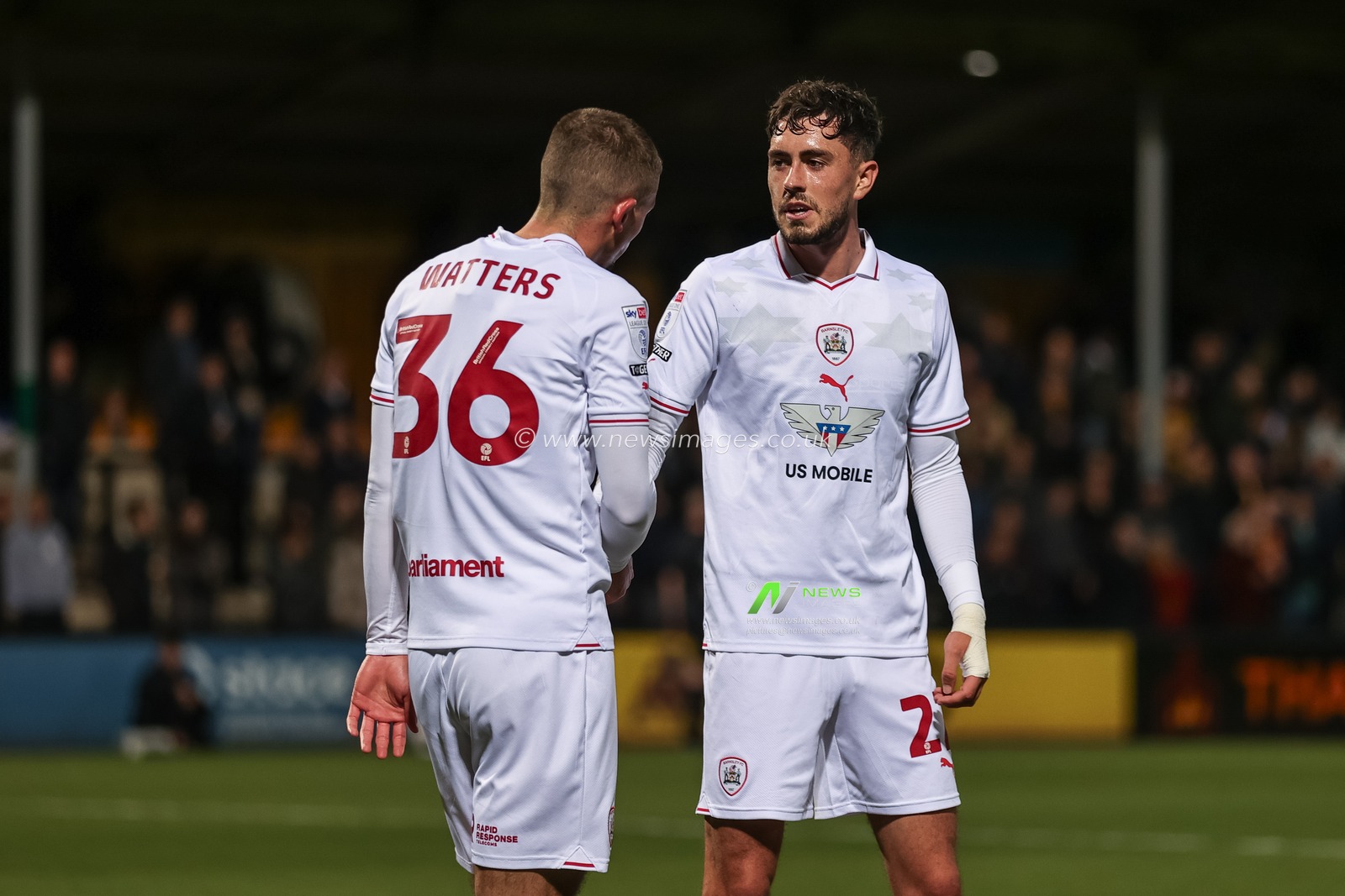 Max Watters #36 of Barnsley celebrates his goal to make it 0-3 with Corey O'Keeffe #22 of Barnsley during the Sky Bet League 1 match Cambridge United vs Barnsley at Abbey Stadium, Cambridge, United Kingdom, 3rd October 2023

(Photo by Mark Cosgrove/News Images)