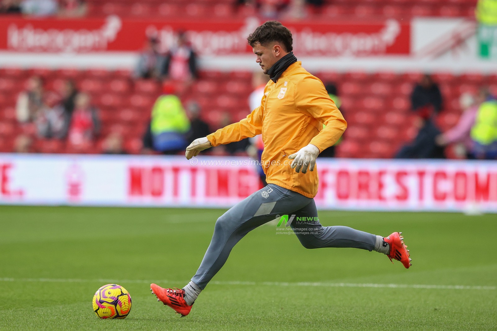 Cieran Slicker of Ipswich Town in the pregame warmup session during the Premier League match Nottingham Forest vs Ipswich Town at City Ground, Nottingham, United Kingdom, 30th November 2024

(Photo by Alfie Cosgrove/News Images)