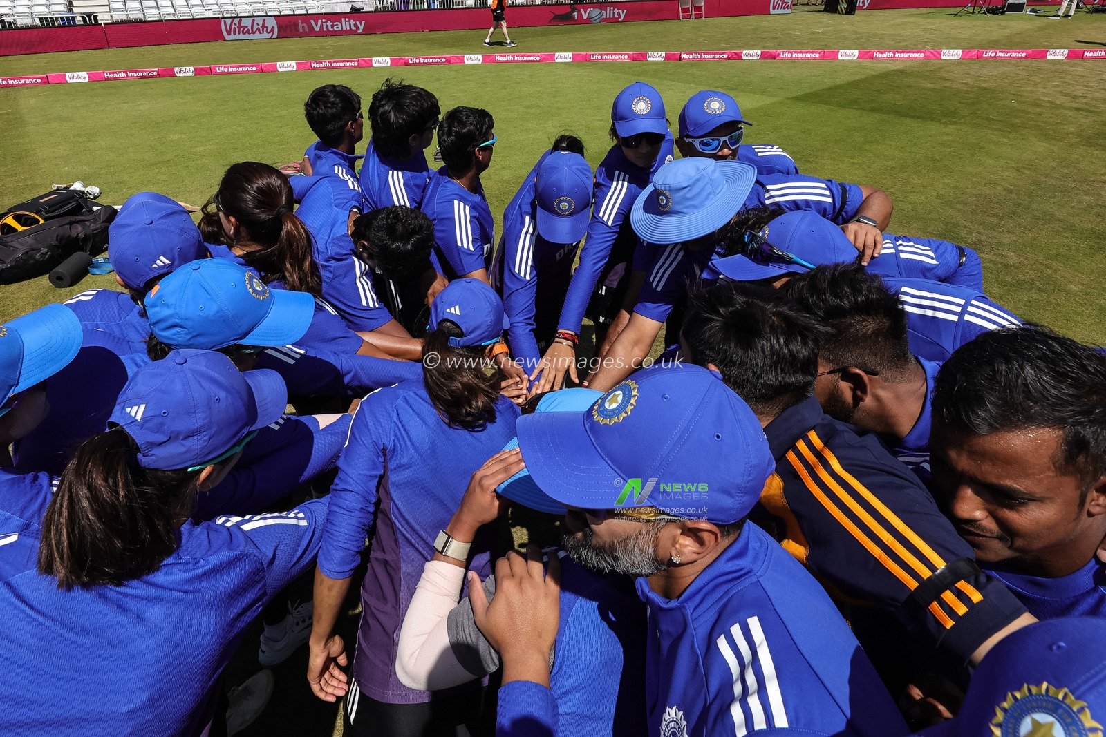 Team India group huddle during the 1st Vitality IT20 England Women vs India Women at Trent Bridge, Nottingham, United Kingdom, 28th June 2025

(Photo by Mark Cosgrove/News Images)