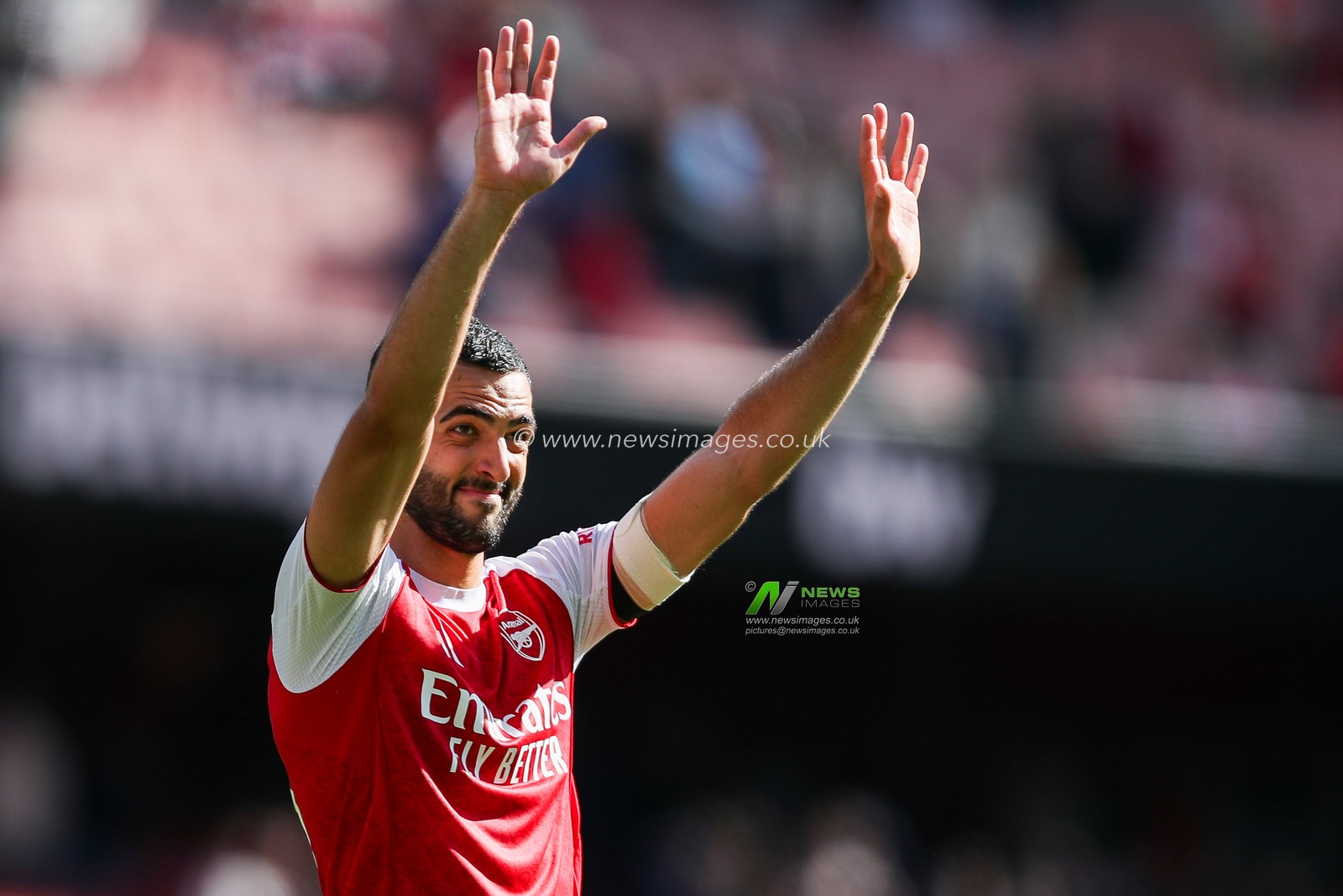 Mikel Merino of Arsenal acknowledges the fans after the teams victory following the Premier League match Arsenal vs Nottingham Forest at Emirates Stadium, London, United Kingdom, 13th September 2025

(Photo by Izzy Poles/News Images)