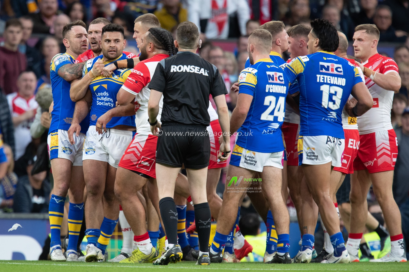 A fight breaks out between the two teams during the first half of the 25th Betfred Super League Grand Final match St Helens vs Leeds Rhinos at Old Trafford, Manchester, United Kingdom, 23rd September 2022

(Photo by James Heaton/News Images)