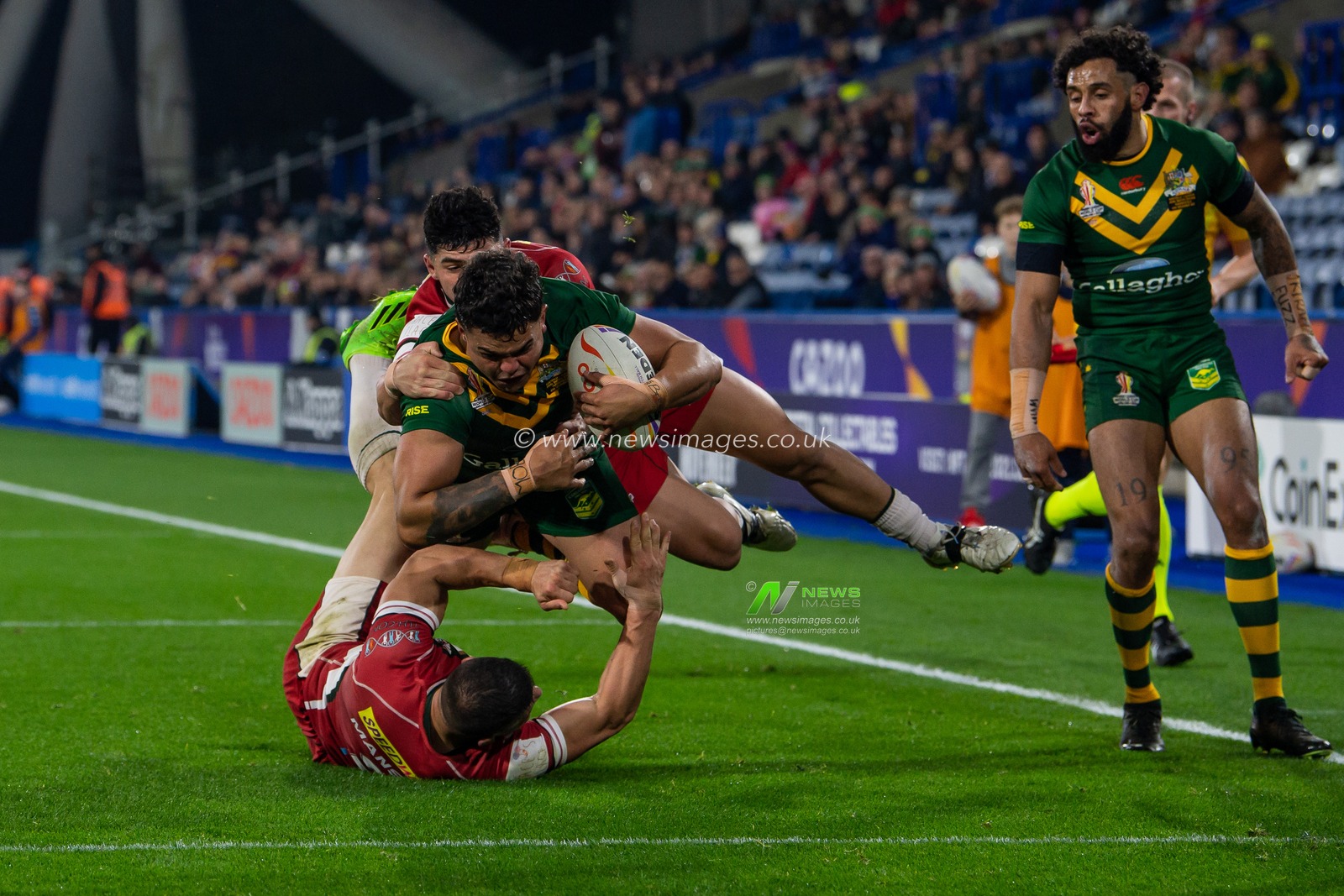 Latrell Mitchell of Australia goes over for a try during the Rugby League World Cup 2021 Quarter Final match Australia vs Lebanon at John Smith's Stadium, Huddersfield, United Kingdom, 4th November 2022

(Photo by Craig Thomas/News Images)