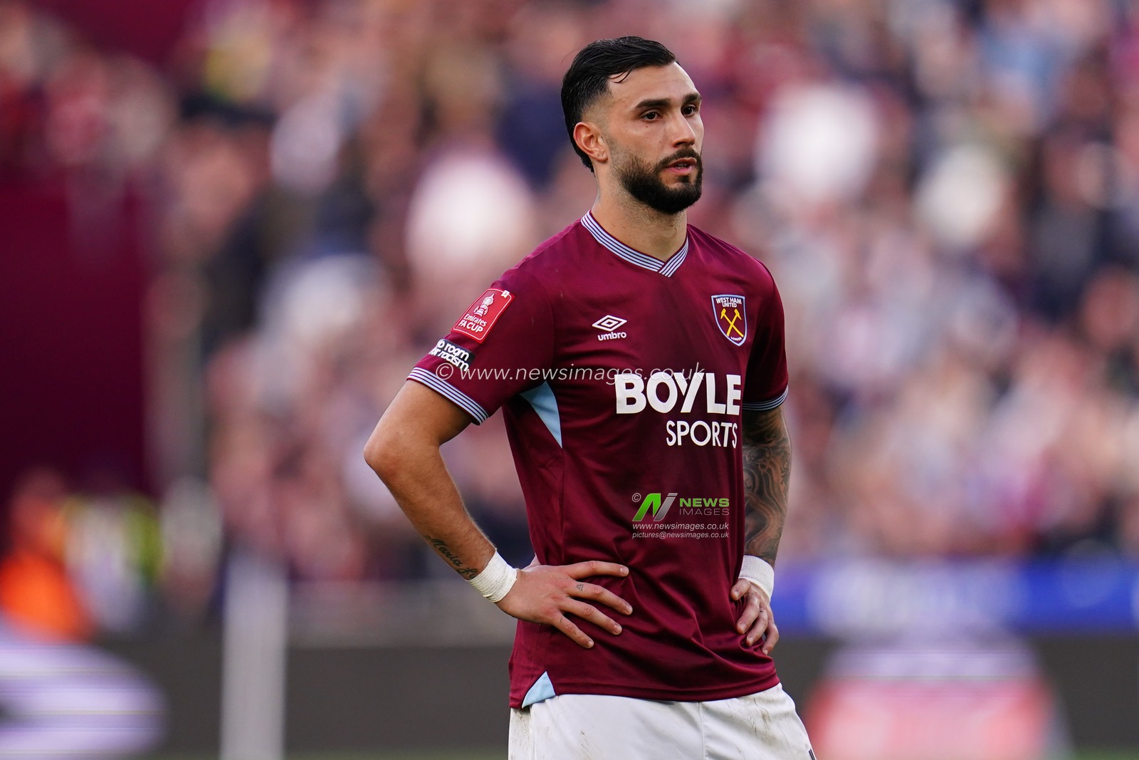 Valentin Castellanos of West Ham United during the Emirates FA Cup Quarter-Final match West Ham United vs Leeds United at London Stadium, London, United Kingdom on 04 April 2026

(Photo by Harvey Murphy/News Images)