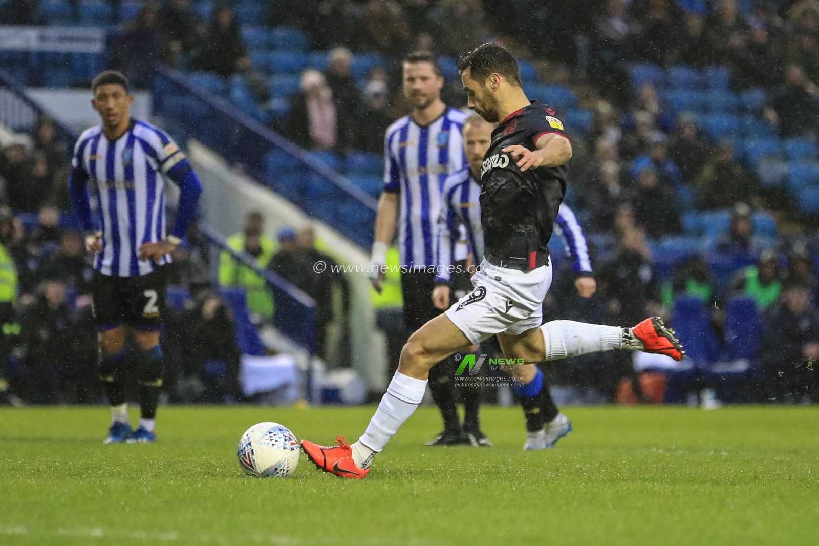 15th February 2020, Hillsborough, Sheffield, England; Sky Bet Championship, Sheffield Wednesday v Reading : Sam Baldock (9) of Reading scores from the spot to make it 0-3