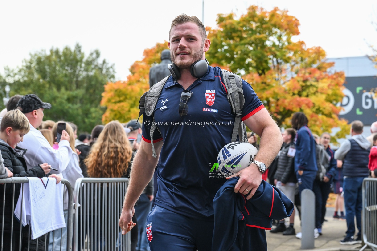 Tom Burgess of England  arrives ahead of  the ABK Beer Internationals Series match England vs Samoa at The Brick Community Stadium, Wigan, United Kingdom, 27th October 2024

(Photo by Craig Thomas/News Images)