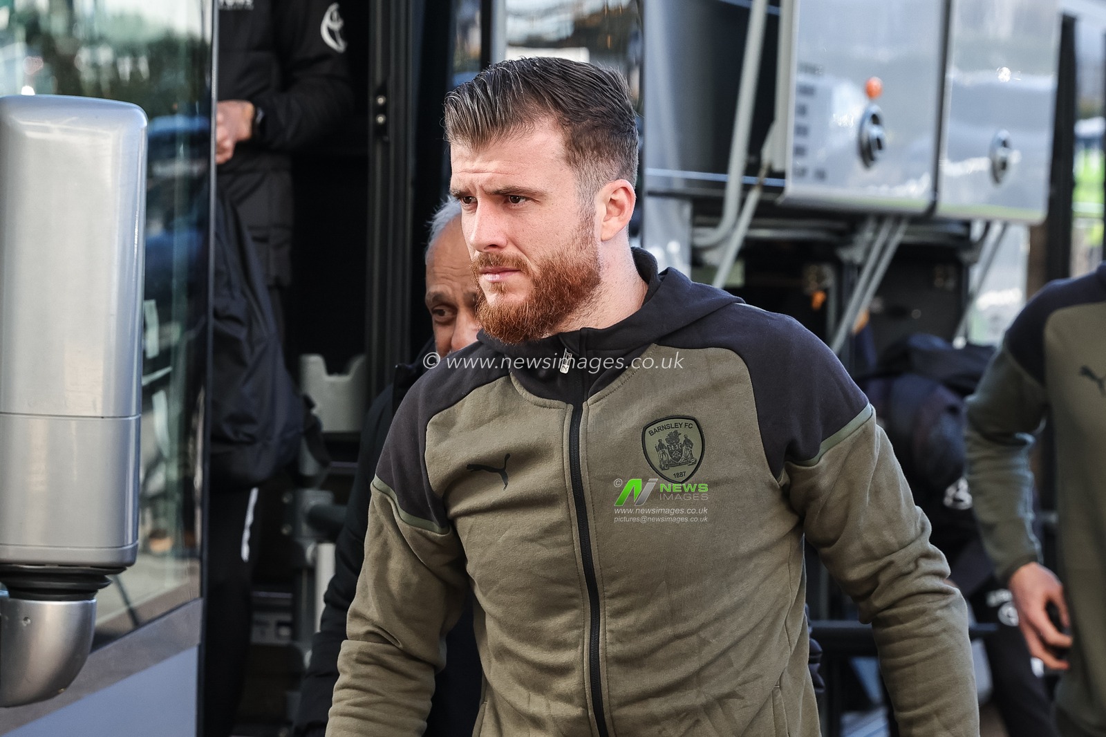 Nicky Cadden #7 of Barnsley arrives during the Sky Bet League 1 match Derby County vs Barnsley at Pride Park Stadium, Derby, United Kingdom, 11th November 2023

(Photo by Mark Cosgrove/News Images)
