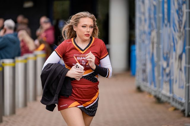 Giants cheerleader run to enter the stadium prior to kick off during the Betfred Super League round 7 match Huddersfield Giants vs York Knights at Accu Stadium, Huddersfield, United Kingdom on 04 April 2026

(Photo by Maynard Manyowa/News Images)
