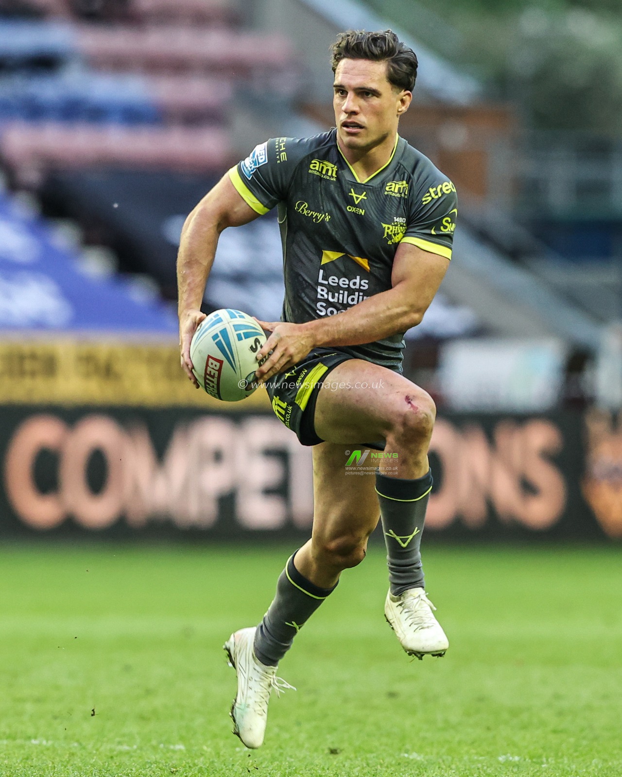 Brodie Croft of Leeds Rhinos during the Betfred Super League round 11 match Wigan Warriors vs Leeds Rhinos at The Brick Community Stadium, Wigan, United Kingdom on 15 May 2026

(Photo by Alfie Cosgrove/News Images)