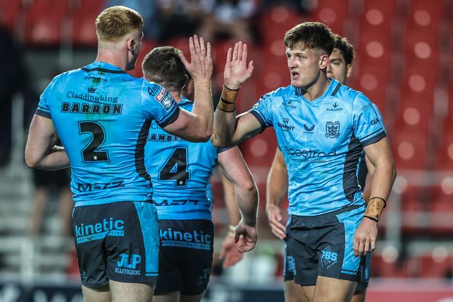 Davy Litten of Hull FC celebrates his try during the Betfred Super League round 23 match St Helens vs Hull FC at Totally Wicked Stadium, St Helens, United Kingdom, 22nd August 2025

(Photo by Alfie Cosgrove/News Images)