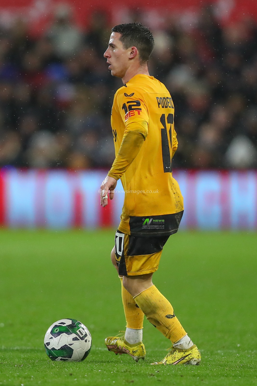 Daniel Podence #10 of Wolverhampton Wanderers in action during the Carabao Cup Quarter Final match Nottingham Forest vs Wolverhampton Wanderers at City Ground, Nottingham, United Kingdom, 11th January 2023

(Photo by Gareth Evans/News Images)