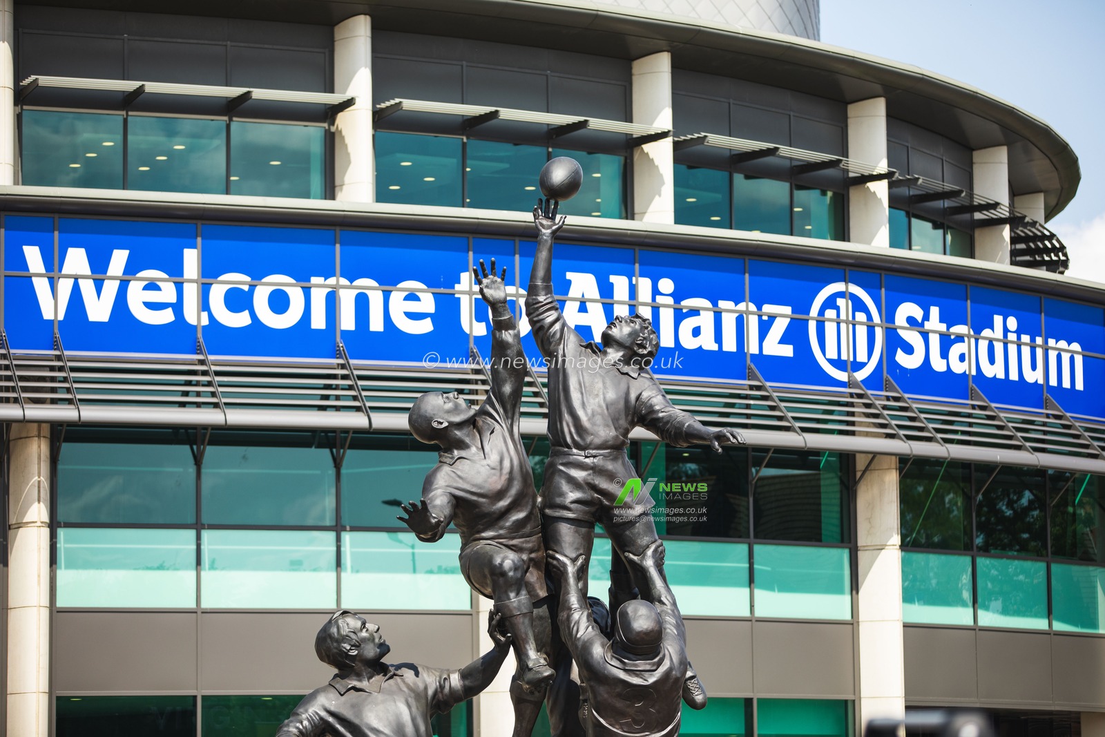 Build up to the Gallagher Premiership Play-off Final 2025 Bath Rugby v Leicester Tigers at Allianz Stadium, Twickenham, United Kingdom, 14th June 2025

(Photo by Craig Evans/News Images)