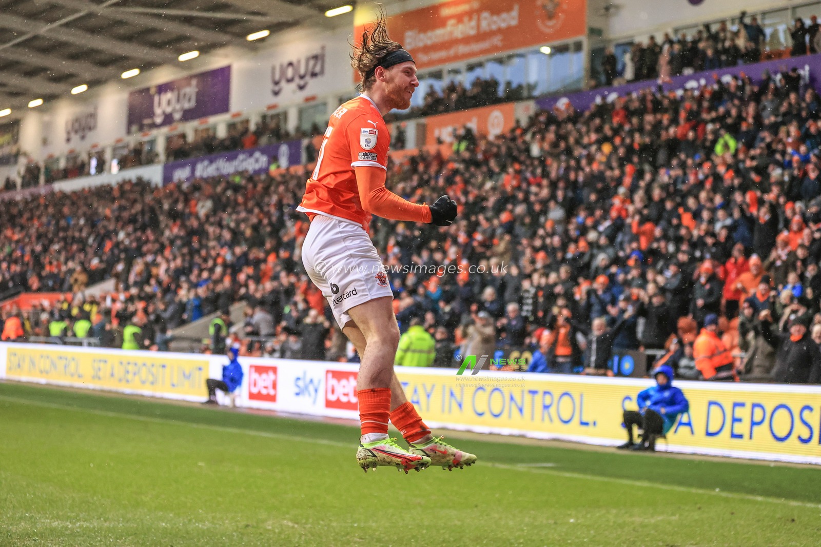 Josh Bowler #11 of Blackpool celebrates his goal to make it 3-0