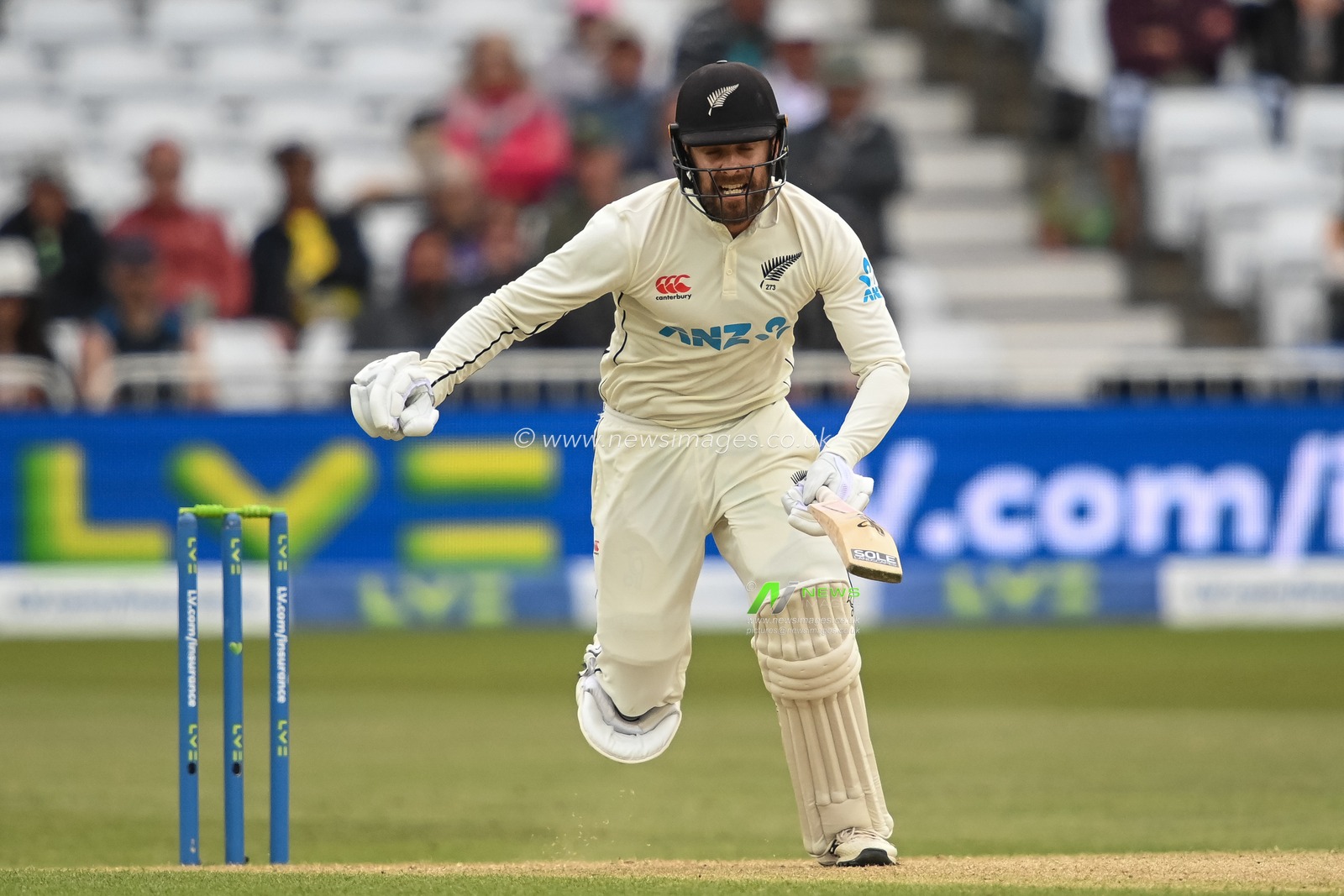Tom Blundell of New Zealand makes one run