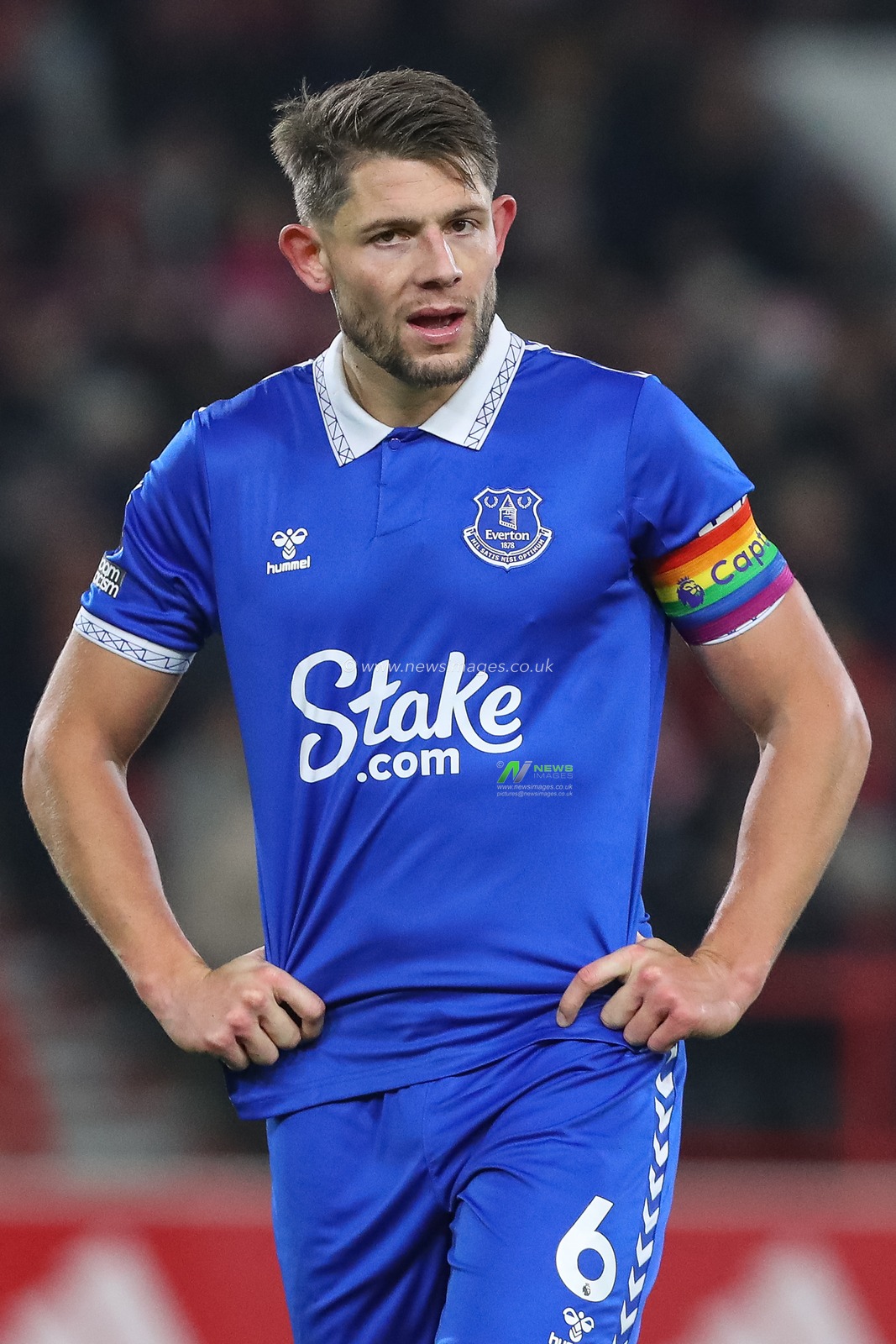 Everton James Tarkowskimduring the Premier League match Nottingham Forest vs Everton at City Ground, Nottingham, United Kingdom, 2nd December 2023

(Photo by Gareth Evans/News Images)