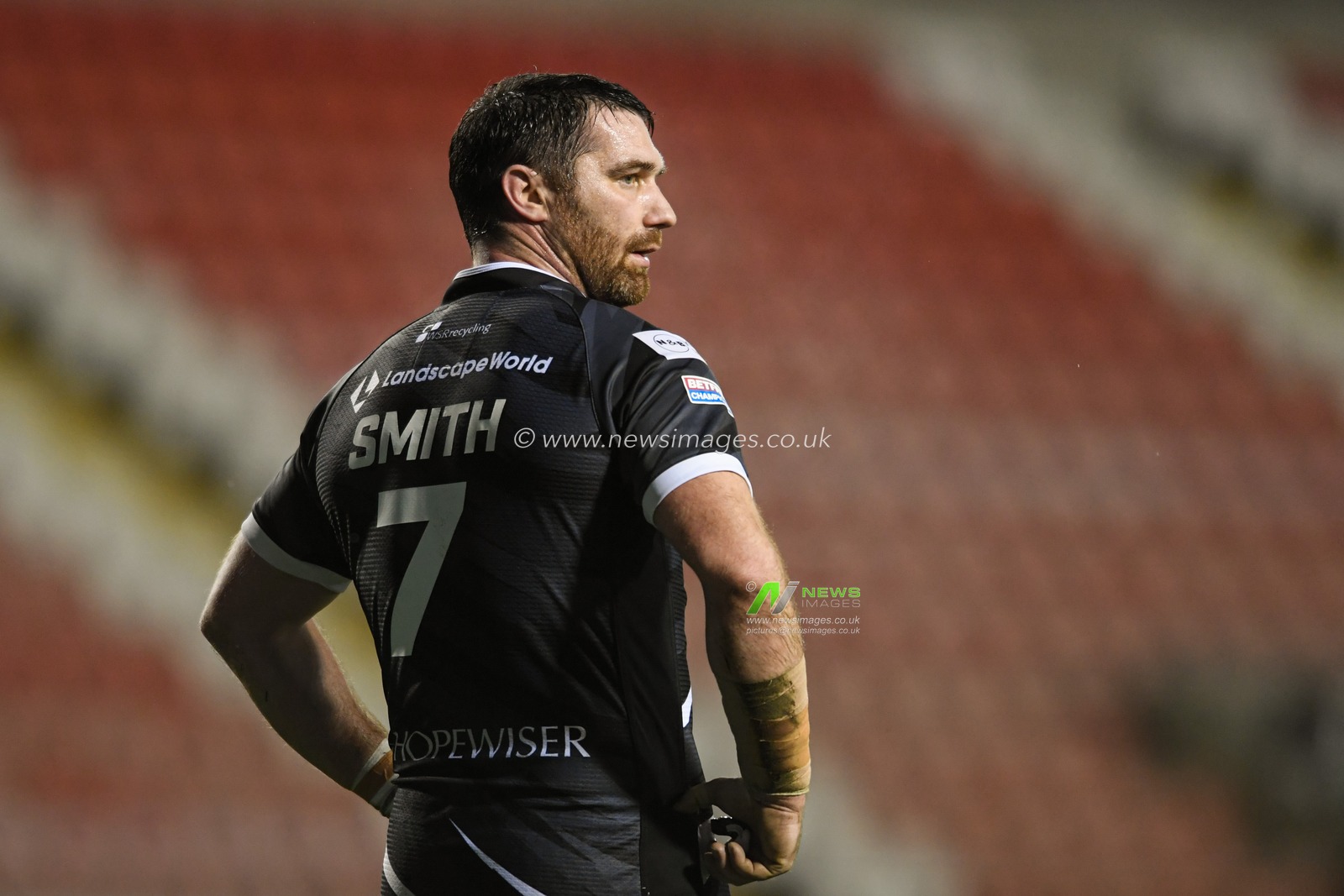 Matty Smith #7 of Widnes Vikings in action during the game