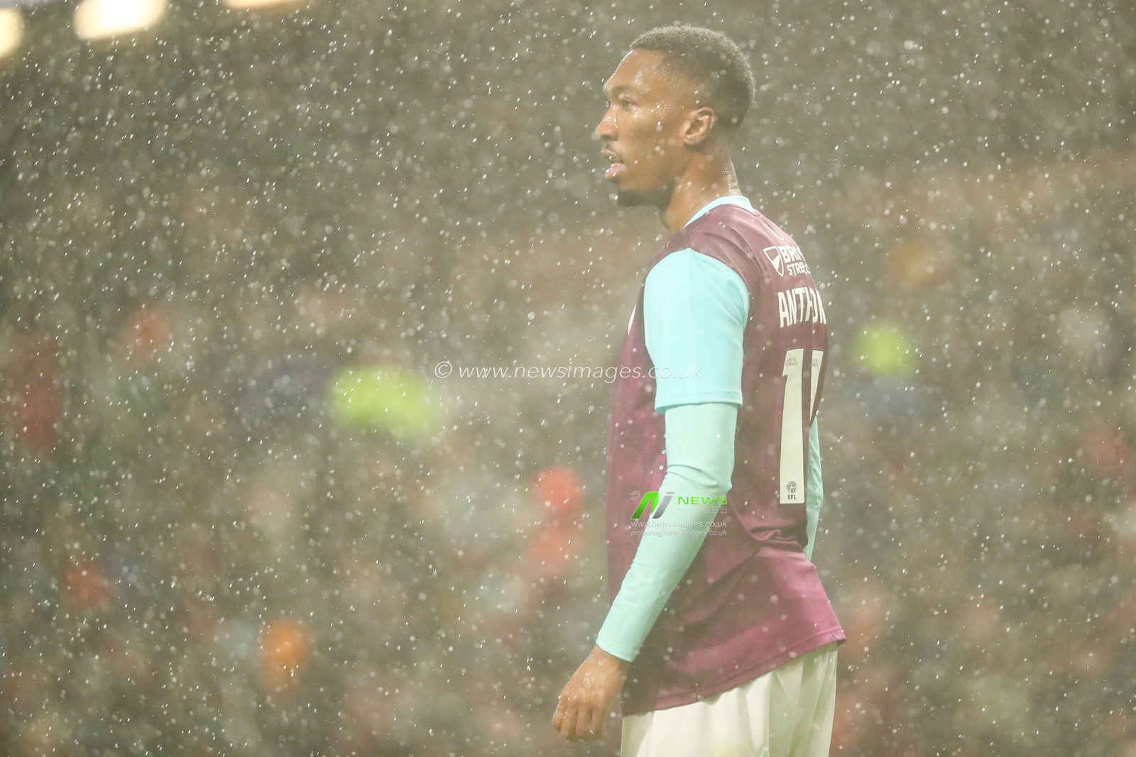Jaidon Anthony of Burnley during the Sky Bet Championship match Burnley vs Watford at Turf Moor, Burnley, United Kingdom, 21st December 2024

(Photo by Jorge Horsted/News Images)