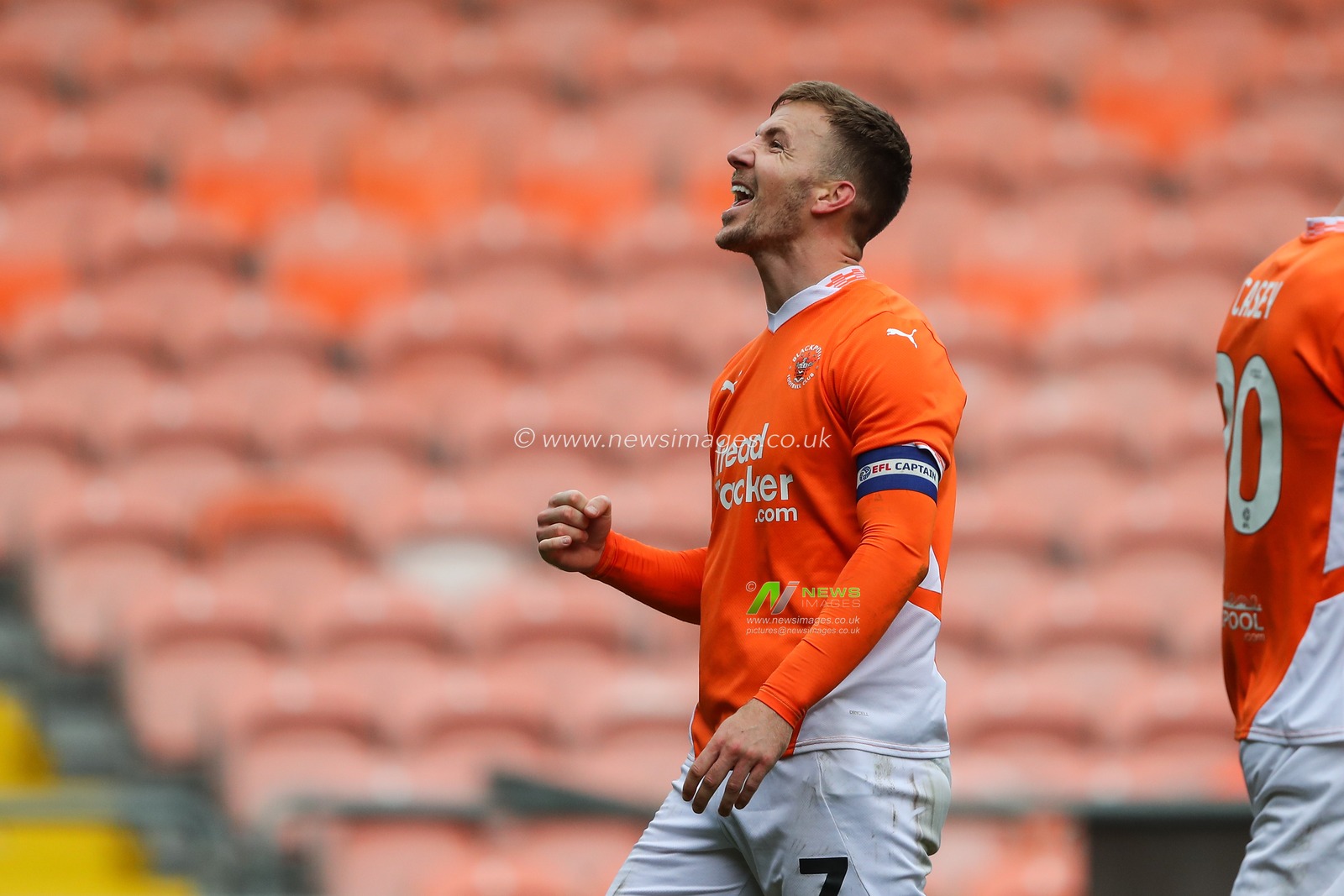 Lee Evans of Blackpool celebrates his goal to make it 3-0 during the Sky Bet League 1 match Blackpool vs Burton Albion at Bloomfield Road, Blackpool, United Kingdom, 28th September 2024

(Photo by Gareth Evans/News Images)