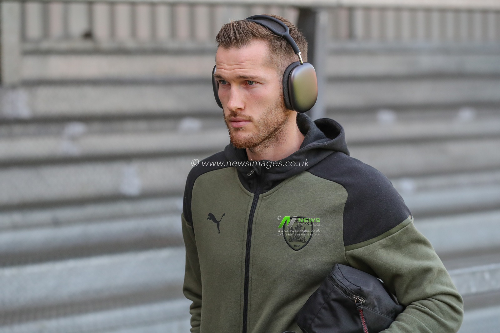 Jamie McCart #26 of Barnsley arrives during the Sky Bet League 1 match Exeter City vs Barnsley at St James' Park, Exeter, United Kingdom, 7th October 2023

(Photo by Alfie Cosgrove/News Images)