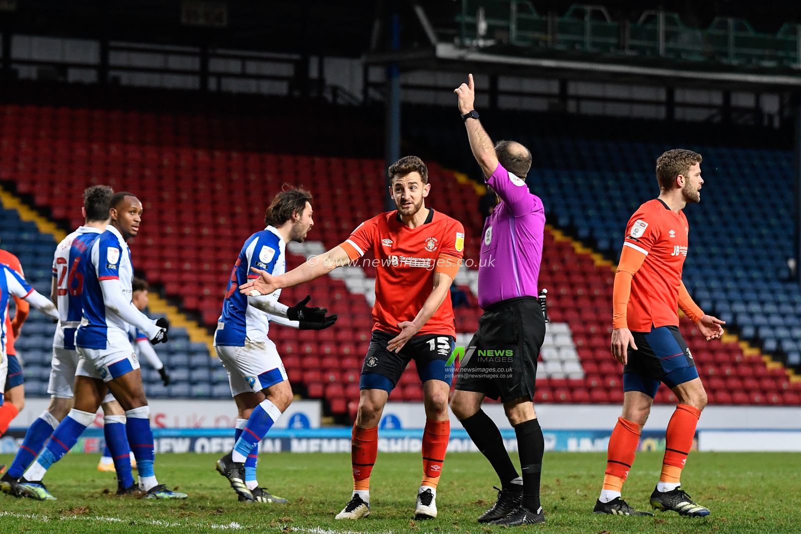 Tom Lockyer #15 of Luton Town pleads with referee Jeremy Simpson after seeing his team have a goal ruled out for offside