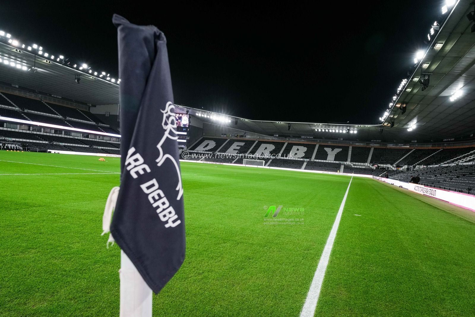 during the Sky Bet Championship match Derby County vs Millwall at Pride Park Stadium, Derby, United Kingdom, 10th December 2025

(Photo by Maynard Manyowa/News Images)

*** GER AUT SUI OUT ***