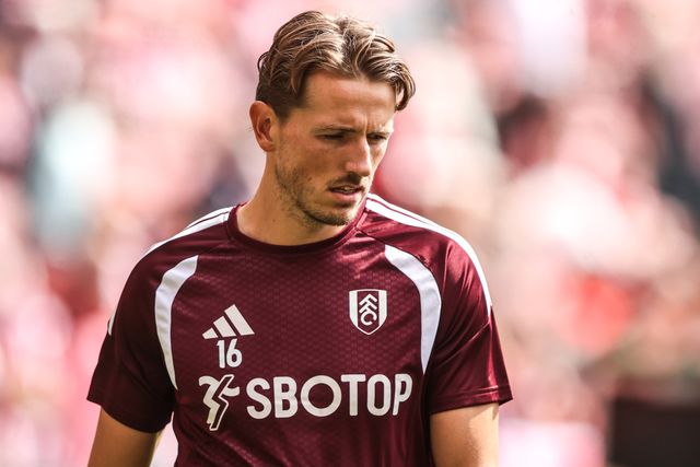 Sander Berge of Fulham in the pregame warmup session during the Premier League match Sunderland vs Fulham at Stadium Of Light, Sunderland, United Kingdom on 30 August 2026

(Photo by Alfie Cosgrove/News Images)