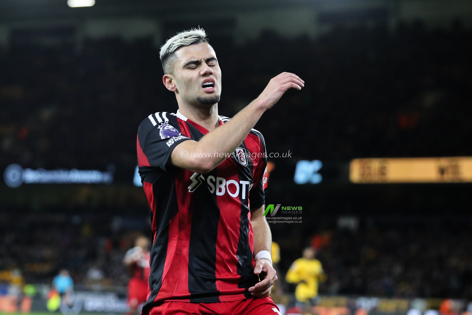 Andreas Pereira of Fulham reacts during the Premier League match Wolverhampton Wanderers vs Fulham at Molineux, Wolverhampton, United Kingdom, 25th February 2025

(Photo by Gareth Evans/News Images)