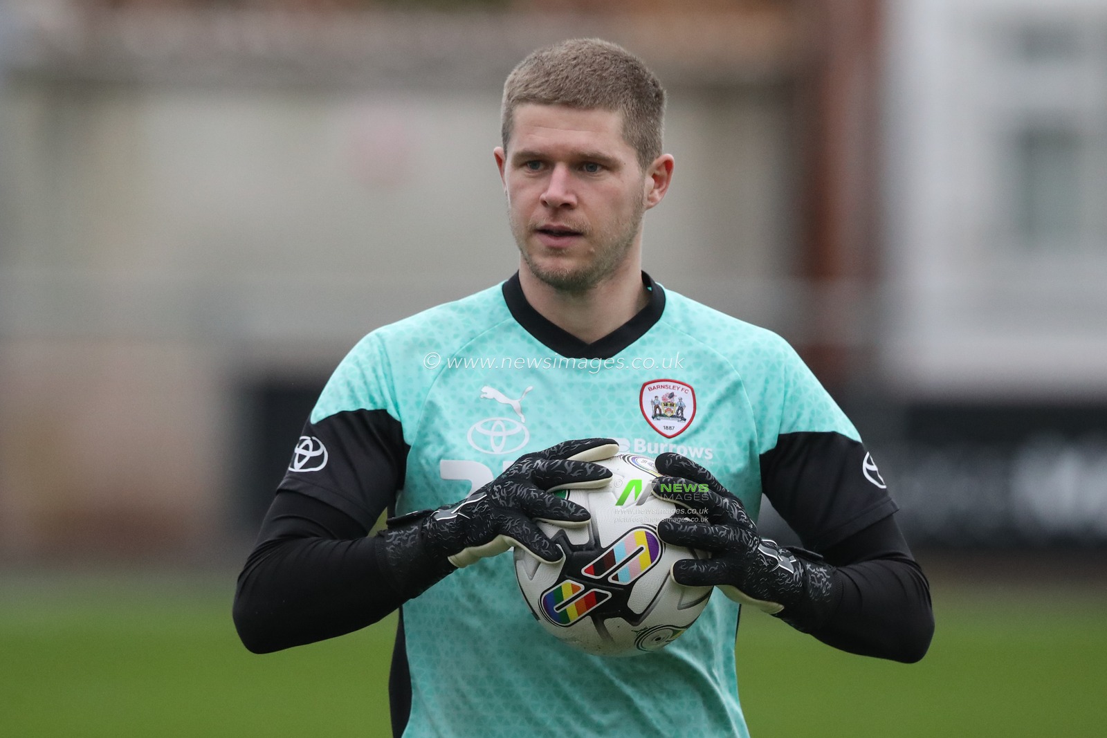 Ben Killip of Barnsley in the pregame warmup session during the Sky Bet League 1 match Fleetwood Town vs Barnsley at Highbury Stadium, Fleetwood, United Kingdom, 17th February 2024

(Photo by Alfie Cosgrove/News Images)