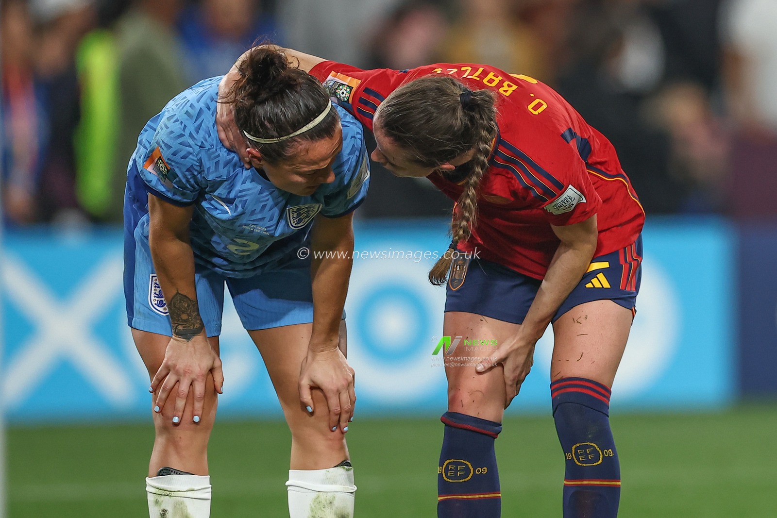 Ona Batlle #2 of Spain checks on Lucy Bronze #2 of England after England lose 1-0 during the FIFA Women's World Cup 2023 Final match Spain Women vs England Women at Stadium Australia, Sydney, Australia, 20th August 2023

(Photo by Patrick Hoelscher/News Images)