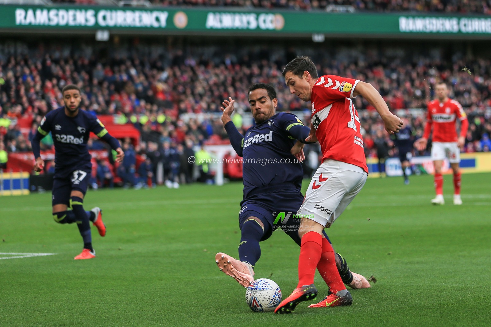 27th October 2018, Riverside Stadium, Middlesbrough, England ; Sky Bet Championship Middlesbrough v Derby ; Tom Huddlestone (44) of Derby tackles Stewart Downing (19) of Middlesbrough 

Credit: Mark Cosgrove/News Images

English Football League images are subject to DataCo Licence