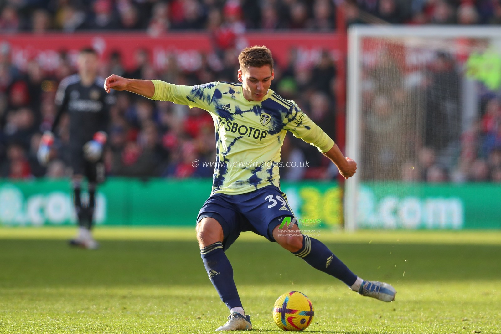 Max WÃ¶ber #39 of Leeds United passes the ball during the Premier League match Nottingham Forest vs Leeds United at City Ground, Nottingham, United Kingdom, 5th February 2023

(Photo by Gareth Evans/News Images)