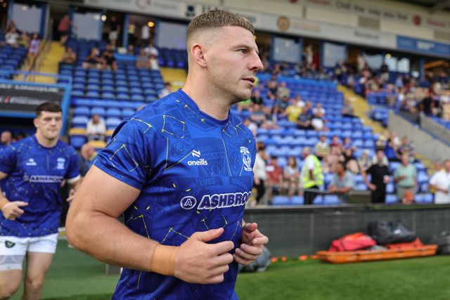 George Williams of Warrington Wolves in the pre-game warm up during the Betfred Super League round 23 match Warrington Wolves vs York Knights at The Halliwell Jones Stadium, Warrington, United Kingdom on 13 August 2026

(Photo by Mark Cosgrove/News Images)