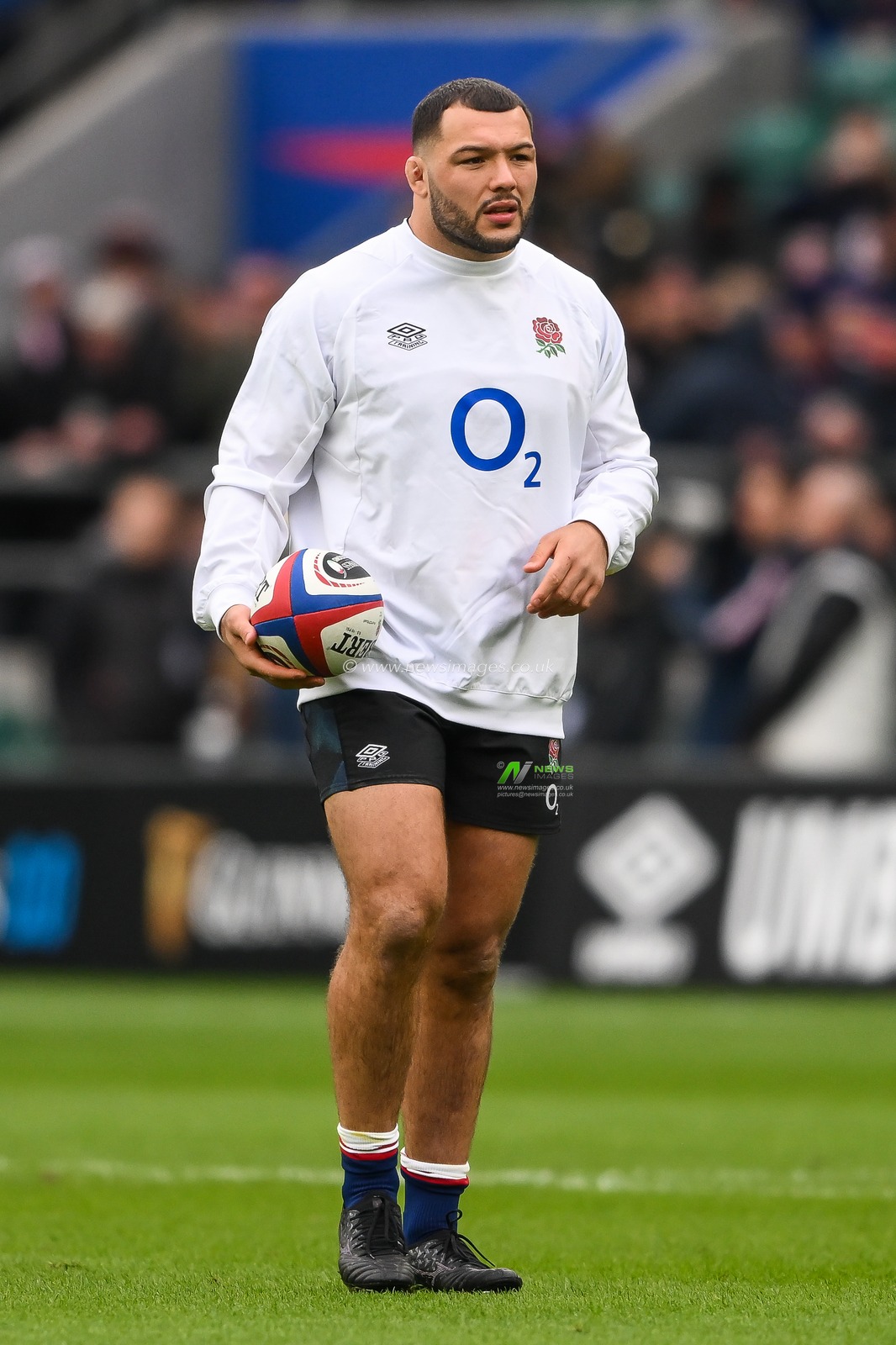 Ellis Genge of England during pre match warm up ahead of the 2023 Guinness 6 Nations match England vs France at Twickenham Stadium, Twickenham, United Kingdom, 11th March 2023

(Photo by Craig Thomas/News Images)