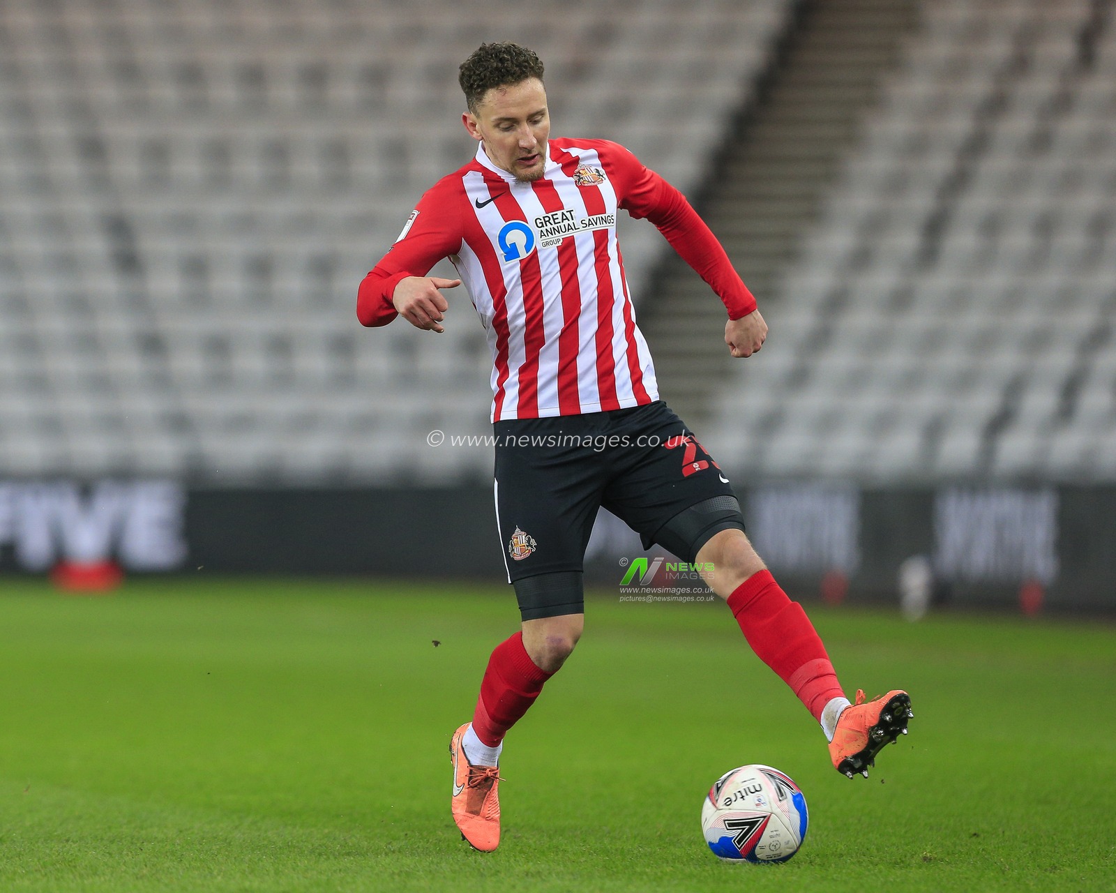 Callum McFadzean #25 of Sunderland in possession of the ball