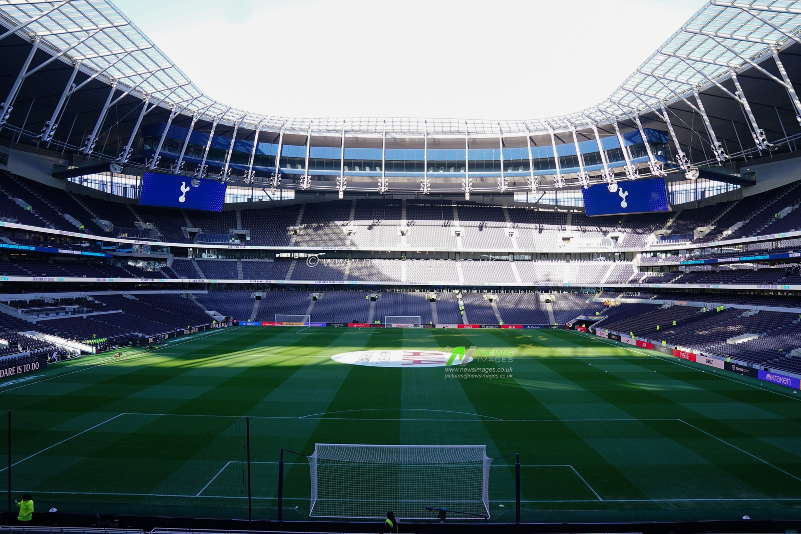 General view of the Tottenham Hotspur Stadium ahead of the Premier League match Tottenham Hotspur vs Sunderland at Tottenham Hotspur Stadium, London, United Kingdom, 4th January 2026

(Photo by Harvey Murphy/News Images)

*** GER AUT SUI OUT ***