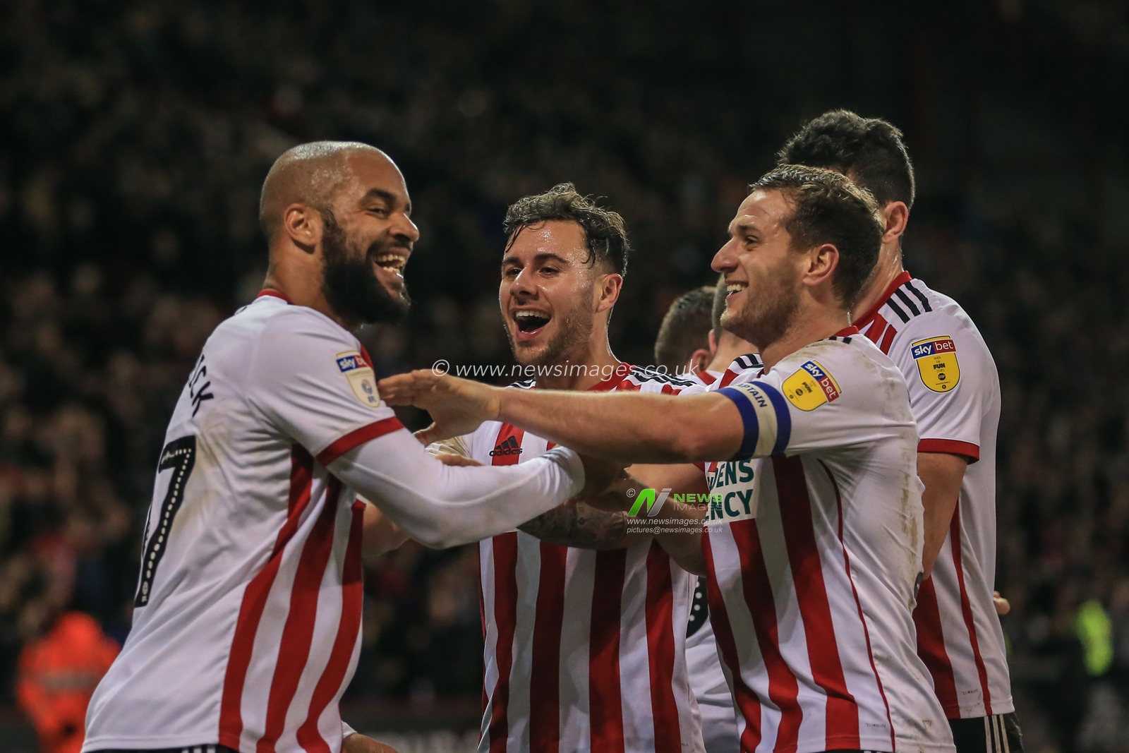 29th December 2018, Bramall Lane, Sheffield, England; Sky Bet Championship, Sheffield United vs Blackburn ; 
David McGoldrick (17) of Sheffield United celebrates his goal to make it 3-0


Credit: Mark Cosgrove/News Images

English Football League images are subject to DataCo Licence