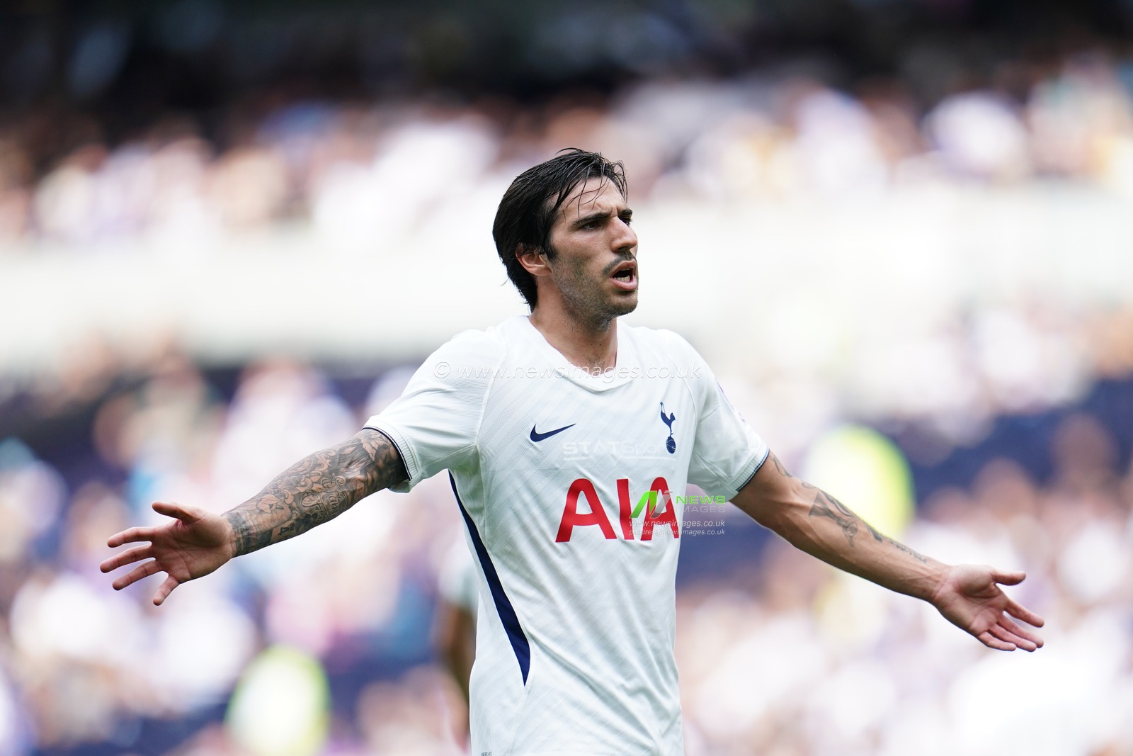Sandro Tonali of Tottenham Hotspur during the pre-season friendly match Tottenham Hotspur vs Hoffenheim at Tottenham Hotspur Stadium, London, United Kingdom on 15 August 2026

(Photo by Harvey Murphy/News Images)