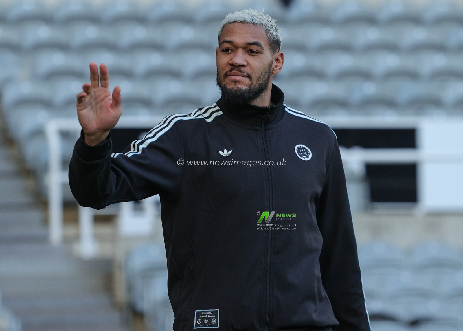 Joelinton of Newcastle United arrives ahead of the Emirates FA Cup Third Round match Newcastle United vs Bournemouth at St. James's Park, Newcastle, United Kingdom, 10th January 2026

(Photo by Richard Bierton/News Images)