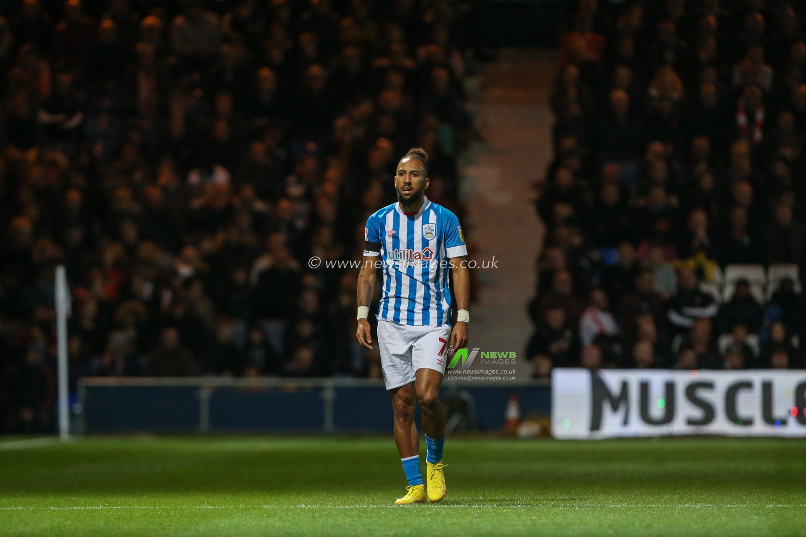 Sorba Thomas #7 of Huddersfield Town during the Sky Bet Championship match Luton Town vs Huddersfield Town at Kenilworth Road, Luton, United Kingdom, 4th October 2022

(Photo by Arron Gent/News Images)