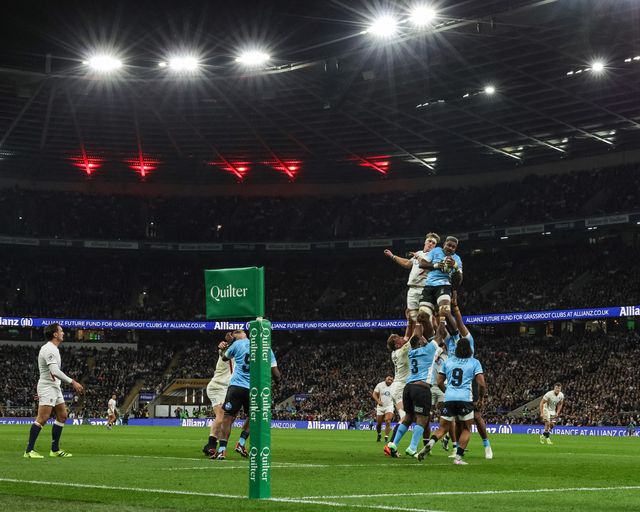 Kitione Salawa of Fiji jumps up to win the ball in a lineout from Alex Coles of England during the Quilter Nations Series 2025 match England vs Fiji at Allianz Stadium, Twickenham, United Kingdom, 8th November 2025

(Photo by Mark Cosgrove/News Images)

*** GER AUT SUI OUT ***